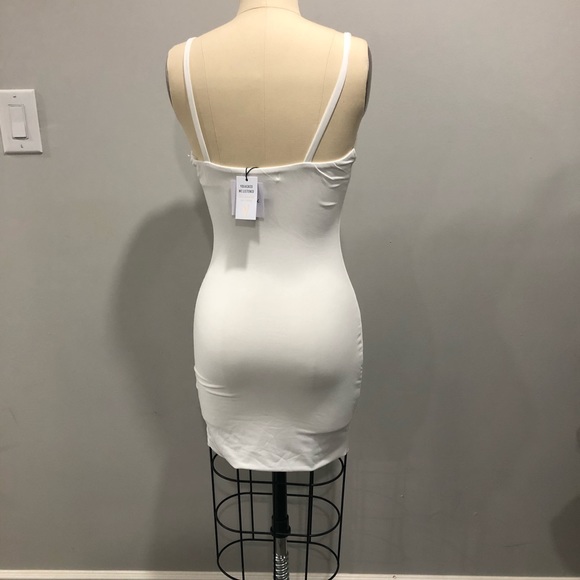 White dress summer bodycon - Picture 2 of 4